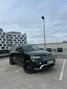 Jeep grand Cherokee wk2 (3 foto / 5)