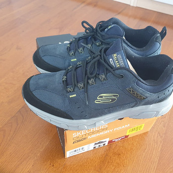 Skechers tossud 42,5