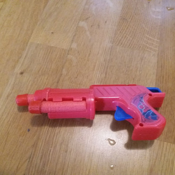Пистолет Nerf