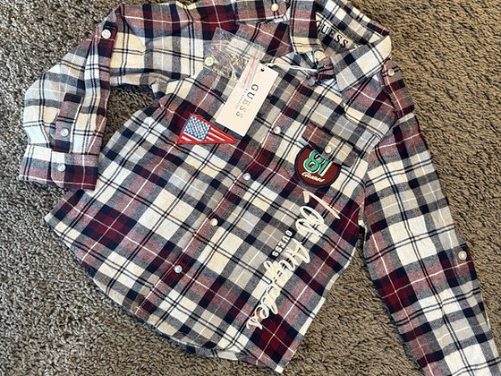 Новая блузка Guess 4 года в магазине 42.-