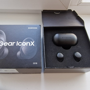 Наушники Samsung Gear IconX