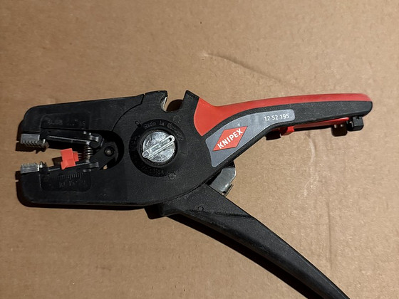 Stripper Knipex