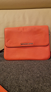Michael Kors kott (1 foto / 4)