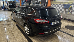 2010 Ford Mondeo (5 фото из 8)