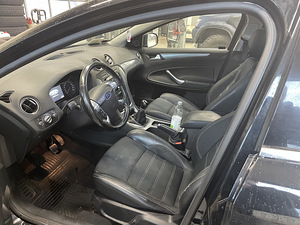 2010 Ford Mondeo (7 фото из 8)