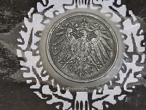Членская карта NSDAP с монетой (3 фото из 3)