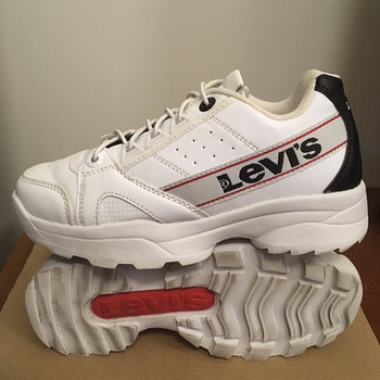Levi's tossud, suurus 34