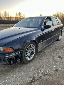BMW E39 (1 foto / 5)