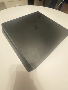 Playstation 4 slim 500gb (2 фото из 4)