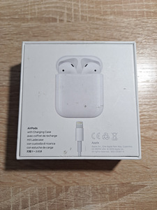 Airpods 2-го поколения (в очень хорошем состоянии) (2 фото из 5)