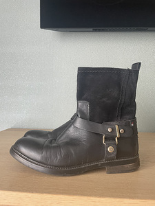 Сапоги Tommy Hilfiger (2 фото из 2)