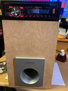 Музыкальная колонка PIONEER (2 фото из 3)