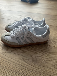 Adidas Sambo tossud (1 foto / 3)