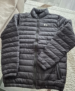 Куртка размер M. (5 фото из 8)