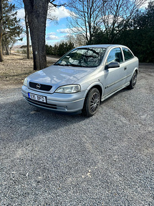 Opel Astra (1 фото из 9)