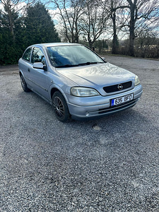 Opel Astra (2 фото из 9)