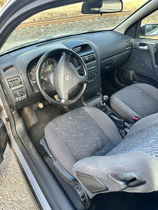 Opel Astra (5 фото из 9)