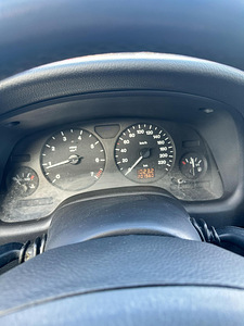 Opel Astra (8 фото из 9)