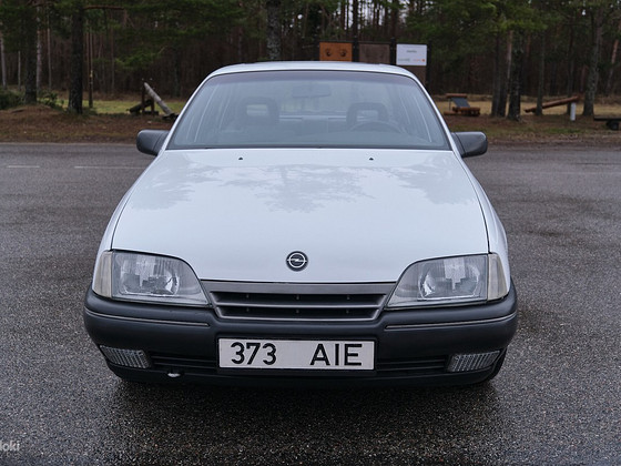 Opel Omega 1.8