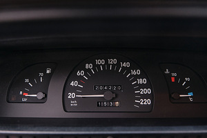 Opel Omega 1.8 (4 фото из 9)