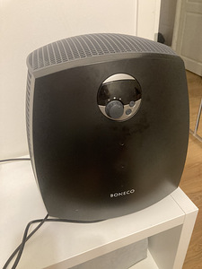 Boneco - õhupuhasti niisutusfunktsiooniga. (1 foto / 2)