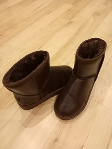 Uued ugg-tüüpi saapad - suurus 36 (2 foto / 7)