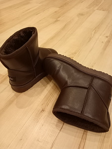 Uued ugg-tüüpi saapad - suurus 36 (4 foto / 7)