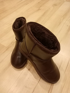 Uued ugg-tüüpi saapad - suurus 36 (7 foto / 7)