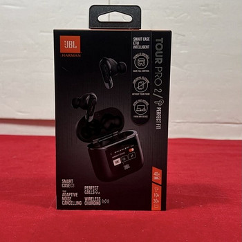 JBL Tour Pro 2