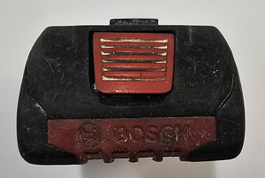 Аккумулятор Bosch GBA 18V 4,0Ач (2 фото из 4)
