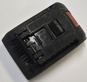 Аккумулятор Bosch GBA 18V 4,0Ач (4 фото из 4)