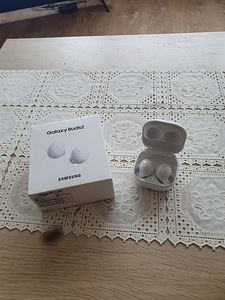 Samsung Galaxy Buds2 (2 foto / 4)