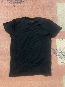 Футболка Hugo Boss (3 фото из 3)