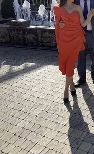 Կանացի զգեստ (1 լուսանկար / 3)
