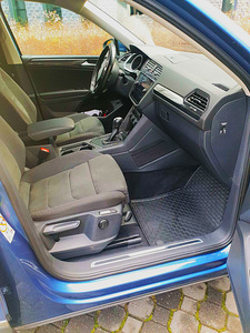 Volkswagen Tiguan Allspace (9 фото из 15)