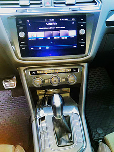 Volkswagen Tiguan Allspace (13 фото из 15)