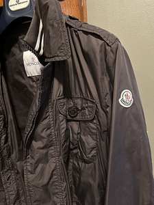 Moncler pruun meeste kevadjope (7 foto / 7)