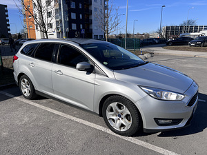 Ford Focus (2 фото из 9)