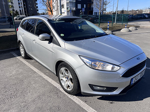Ford Focus (4 фото из 9)