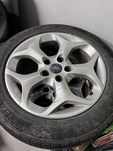 Ford Focus (9 фото из 9)