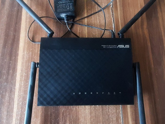 Маршрутизатор ASUS _5G (2,4-) Роутер RT-AC1200G+