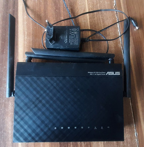 ASUS 5G (2,4-) Router, RT-AC1200G+ (3 foto / 5)