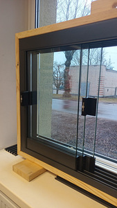 Slider Next bezrāmju bīdāmā sistēma, lodžija 3 m, 3 vērtnes (7 foto no 10)