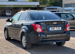 CHEVROLET AVEO (5 foto / 8)
