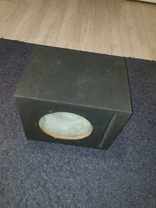 Subwoofer kast 10" tolli (5 foto / 5)