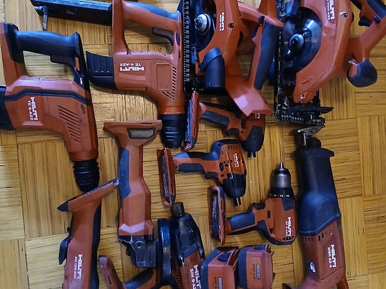 Hilti,Невилир,аккудрель,перфоратор,лобзик,зарядка,циркулярна