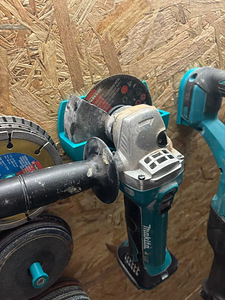 3D-печатный держатель для угловой шлифмашины – Makita, Bosch, DeWalt (2 фото из 3)