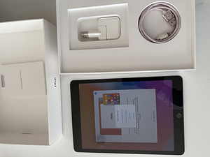 iPAD 7th GENERATION 32GB (1 foto / 9)