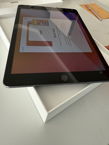 iPAD 7th GENERATION 32GB (2 foto / 9)