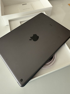 iPAD 7th GENERATION 32GB (5 foto / 9)